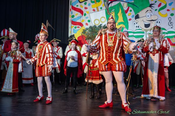 familijedaach-2024-072CD99A484-C910-6198-AC6E-95BC9D778D83.jpg
