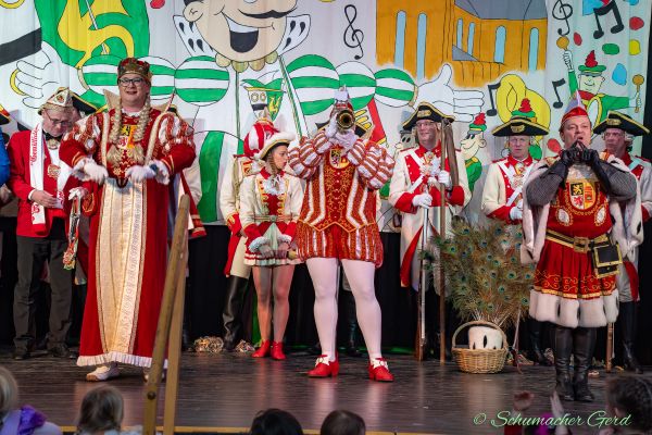 familijedaach-2024-0948F3B7777-564B-41E5-DF90-3BA66916BC2D.jpg