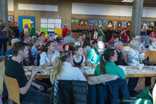 familijedach-kg-2025-003C25C8138-6D8D-154C-25DB-7B17D1D77FBC.jpg
