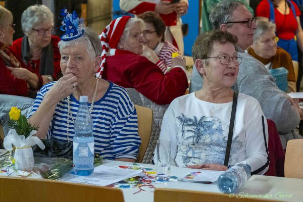 familijedach-kg-2025-0635D8095A0-D52A-657D-88C3-1A2DD7C89D5F.jpg