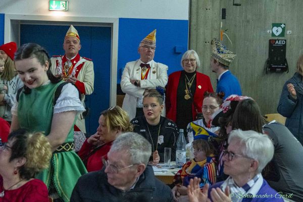 familijedach-kg-2025-0686DB272A0-50D7-A2B9-1014-89310D80BB74.jpg