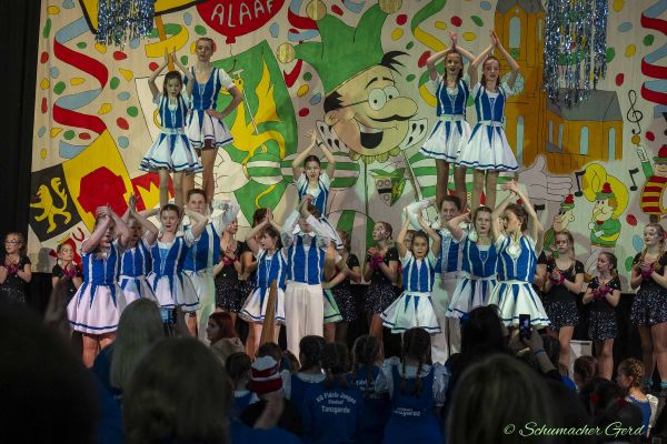 familijedach-kg-2025-0932ABB4D24-5A61-3973-BC5F-D74298C13658.jpg