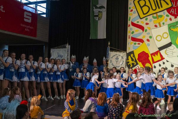 familijedach-kg-2025-14227273AD5-4C9F-2862-D862-D28F9B71DB31.jpg