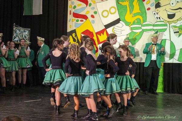 familijedach-kg-2025-161CE388616-02E5-4533-D4DE-F463A2F3C0B3.jpg