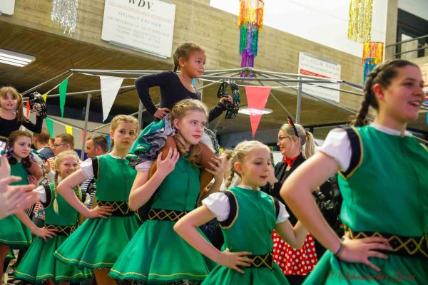 kg-familijedaach-2023-120126D40E5792-ACAF-F006-2A19-25760B66E9D5.jpg