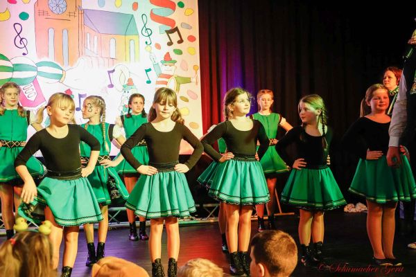 kg-familijedaach-2023-12312904E5C413-D89E-3D80-3737-6CAAF88A9556.jpg