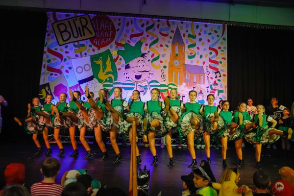038-kg-kindersitzung-2023F62816EA-95E3-A0EF-71A3-553251A9AC44.jpg