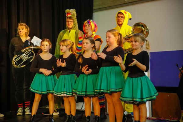 046-kg-kindersitzung-2023534083D7-35C2-DC9E-08AF-32220B831E94.jpg