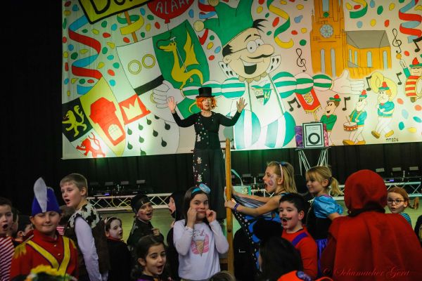 069-kg-kindersitzung-202348F1AC4E-9674-35C3-7AB3-171CE71361C1.jpg