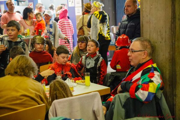 071-kg-kindersitzung-20239F371571-09F2-B954-B564-78E0E1502706.jpg