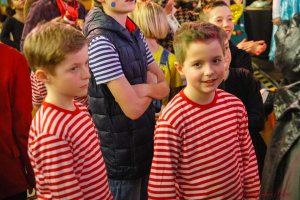 088-kg-kindersitzung-2023188F1514-D355-E9D1-11E1-1B0F3051DC8E.jpg