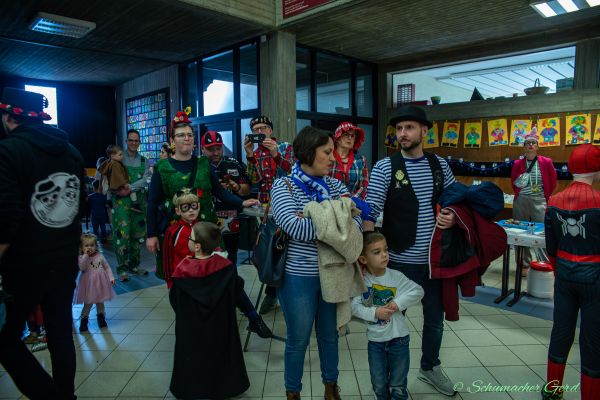 kg-kindersitzung-2024-030F82E4C79-0EFA-7A12-B354-767D1B1799B4.jpg