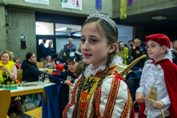kg-kindersitzung-2024-058B0F2F366-9167-F663-D6A8-6A59F36DD1BA.jpg