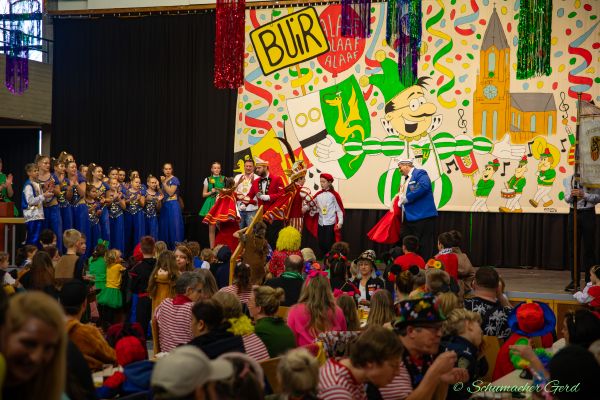 kg-kindersitzung-2024-06468C74325-2411-2661-6621-CF6E7519F7A1.jpg