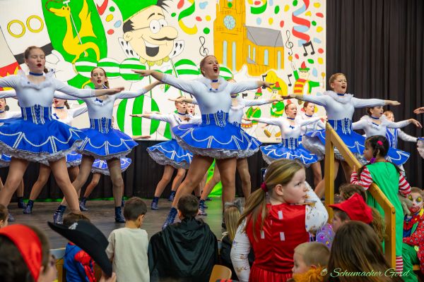 kg-kindersitzung-2024-098F6C6CFB9-66B7-0D1A-CDA8-9169BA55C7B6.jpg