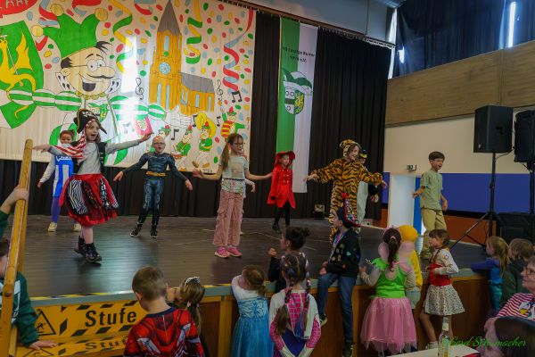 kg-kindersitzung-2026-062D9035D5D-83C6-73F1-1C60-008755EFE857.jpg
