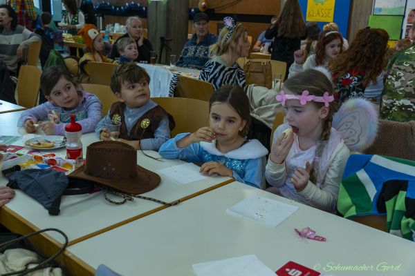 kindersitzung-kg-2025-00304E3E05E-3165-8E50-3754-30BCE6B0808E.jpg