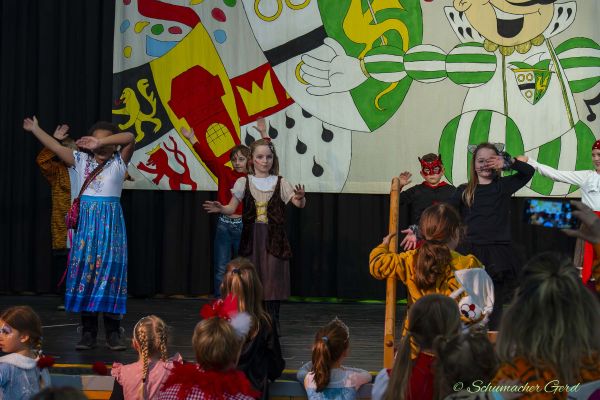 kindersitzung-kg-2025-094D8287151-66C4-1C67-BC78-8949E47A1F03.jpg