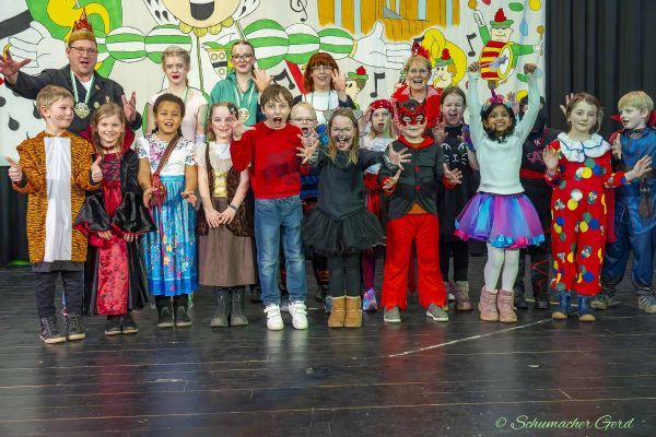 kindersitzung-kg-2025-1002D6FABF4-7818-10E0-4EE2-BF11606316B3.jpg