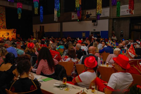 152-kostuemsitzung-20234518A3B7-EB7B-F06D-99CF-BFA685E8E990.jpg