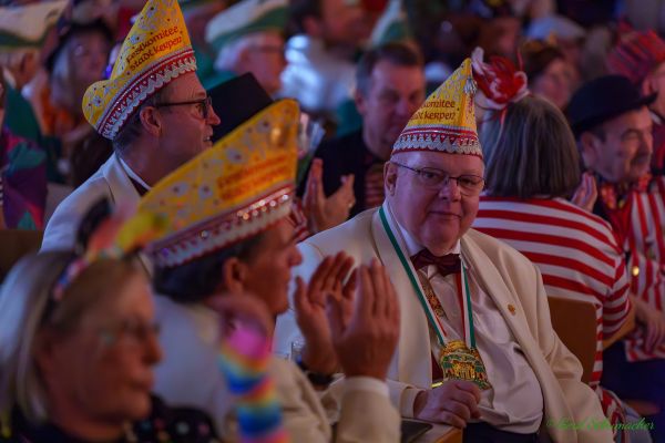 kg-kostuemsitzung-2026-075816878F3-16C4-64D7-3121-ED814AD129FC.jpg
