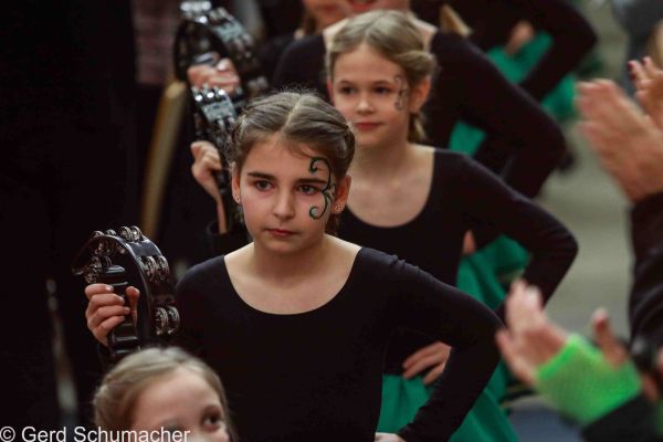 kostuemsitzung-aula-2020-10BDBFDDEA-6FC5-C9AE-9BF8-5F4562CE9D9A.jpg