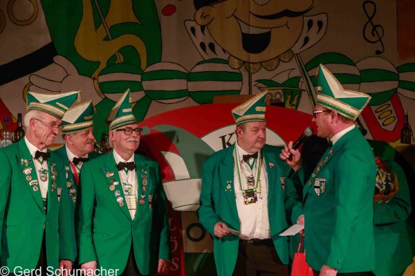 kostuemsitzung-aula-2020-131435DAF48-9820-C0D3-A745-C648C374F66A.jpg