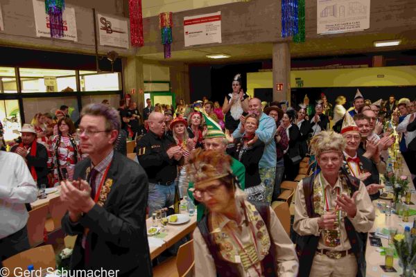 kostuemsitzung-aula-2020-143829FCEF7-7B66-156D-7C0D-539E6E83F286.jpg