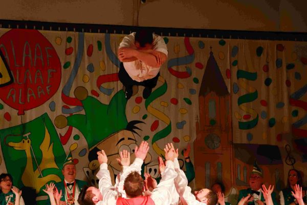 kostuemsitzung-aula-2020-23916BD73E8-9ECD-9A62-792B-82B484C5A429.jpg
