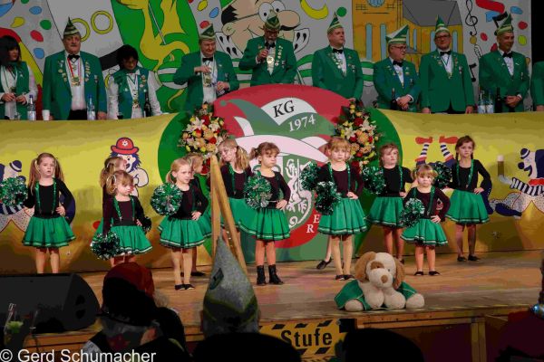 kostuemsitzung-aula-2020-26DA2956A5-7E0D-298D-5BD4-DF7FABCEA7CF.jpg