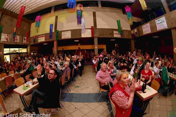 kostuemsitzung-aula-2020-291B53279D1-F8FD-73A4-67ED-35248493706C.jpg