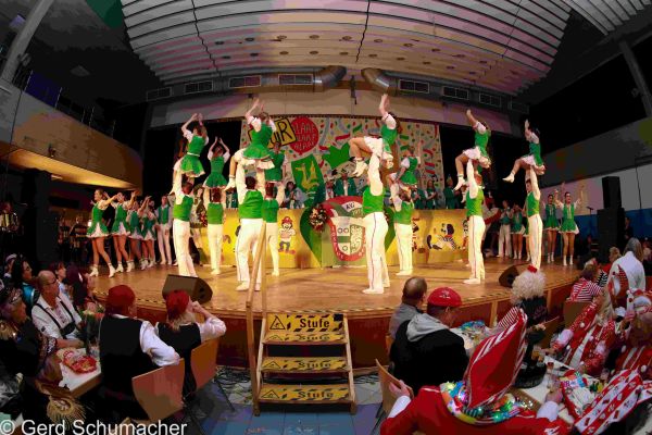 kostuemsitzung-aula-2020-29589041FC8-86C5-B8C7-C0A0-D63258919FCC.jpg
