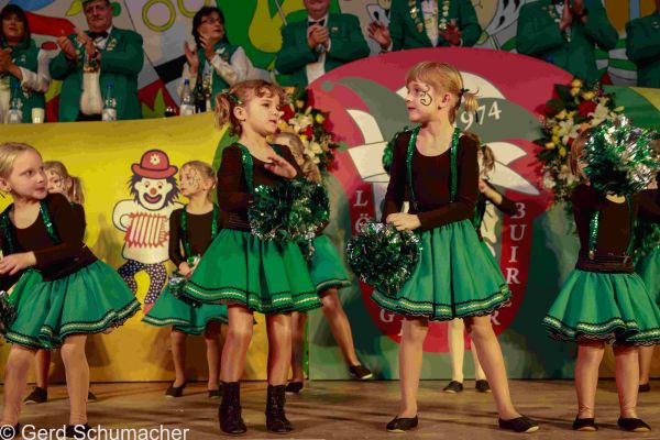 kostuemsitzung-aula-2020-4334759C51-0083-6E94-2D67-AC83199E4C7D.jpg