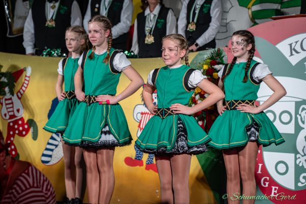 kostuemsitzung-buir-2024-007814B04C5-9AA3-5ED5-57E6-424FCA90C5DF.jpg