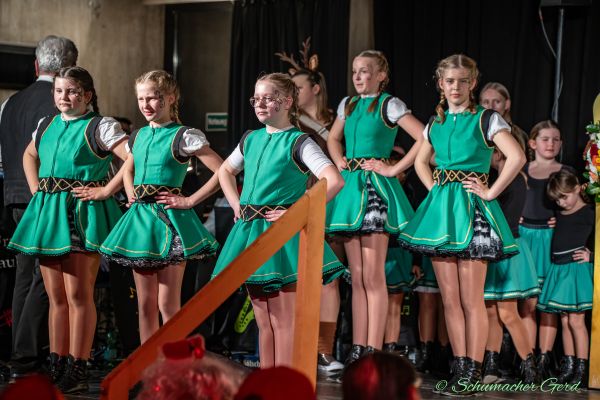 kostuemsitzung-buir-2024-009FE67E75E-2FFA-C685-624A-566DC6F5CBA8.jpg