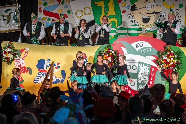 kostuemsitzung-buir-2024-039913105D3-21CF-FC69-B986-FD83C505FFD8.jpg