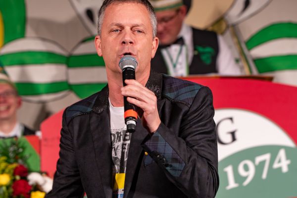 kostuemsitzung-buir-2024-0647FCB2140-2088-6211-57D0-FE3D6A3DFB1F.jpg