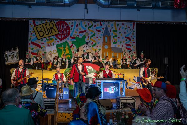 kostuemsitzung-buir-2024-069B3DE5CA8-0EEB-69E8-2566-E24D32A58B24.jpg