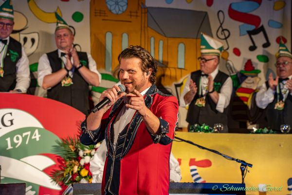 kostuemsitzung-buir-2024-073FE956408-7F52-8338-ACBD-6B6BF7B40F95.jpg