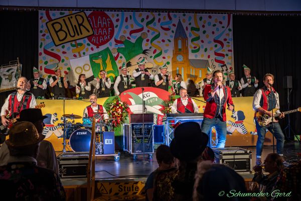 kostuemsitzung-buir-2024-075489535B1-B28F-E305-0B75-263D9009A43A.jpg