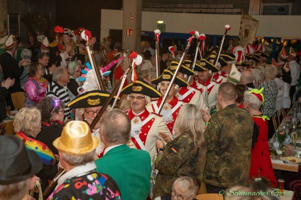 kostuemsitzung-buir-2024-0949485728C-B540-5341-04D8-872D68EA32CC.jpg