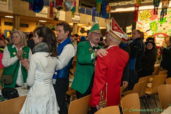kostuemsitzung-buir-2024-12543668C05-4BC9-1F4D-3BFF-A949218DC30D.jpg