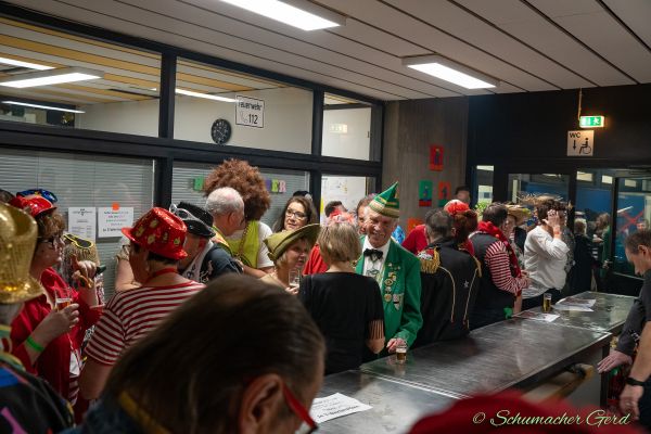 kostuemsitzung-buir-2024-1270D1AD270-ED97-1AA0-53F1-34F609259361.jpg