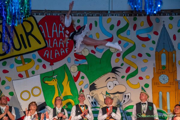 kostuemsitzung-buir-2024-13995DD9002-8004-D620-CD3F-83C78C3ACBF3.jpg