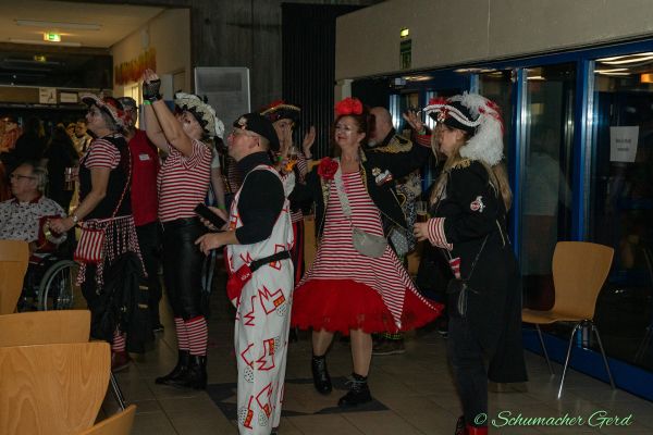 kostuemsitzung-buir-2024-1639AEA7632-0935-A6FF-CC22-DEC86CBED6D1.jpg
