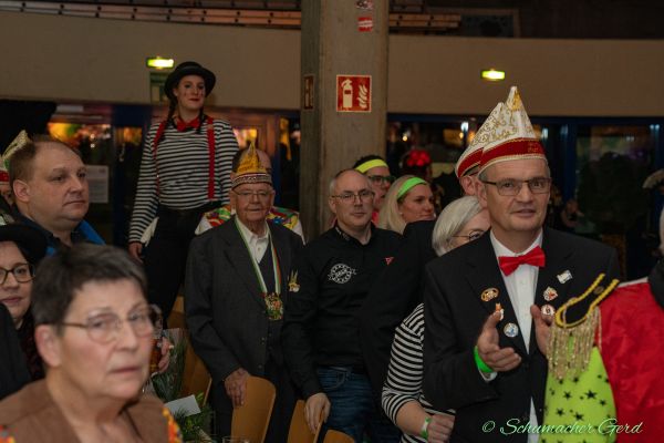 kostuemsitzung-buir-2024-177FCF62E5E-2561-8DAB-0B21-451E1D69CF36.jpg