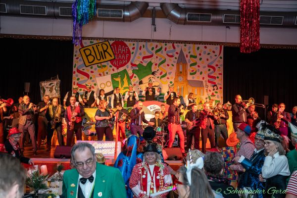 kostuemsitzung-buir-2024-1945760C802-3488-6DEC-281E-2D872E94AC4B.jpg