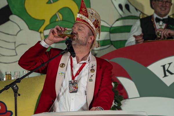 kostuemsitzung-kg-2025-0865ACE8BD4-5197-6D7D-A3DF-54A24EB72013.jpg