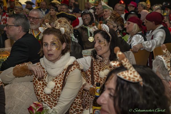 kostuemsitzung-kg-2025-167119CC855-65F6-5988-E5BF-F5A8AE7B56C4.jpg