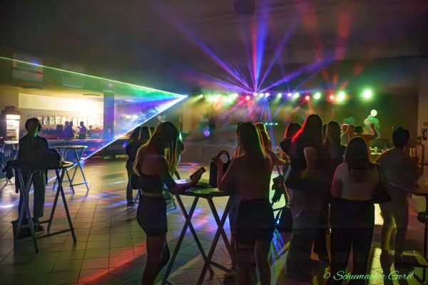 schlagerparty-kg-2024-009CE237A8C-3388-C081-BA56-568A5589A7F3.jpg